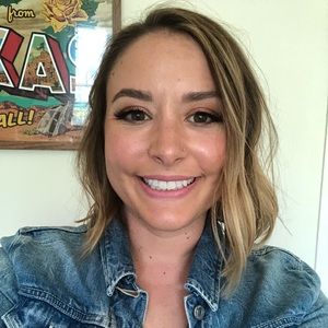 Meet your Posher, Stephanie
